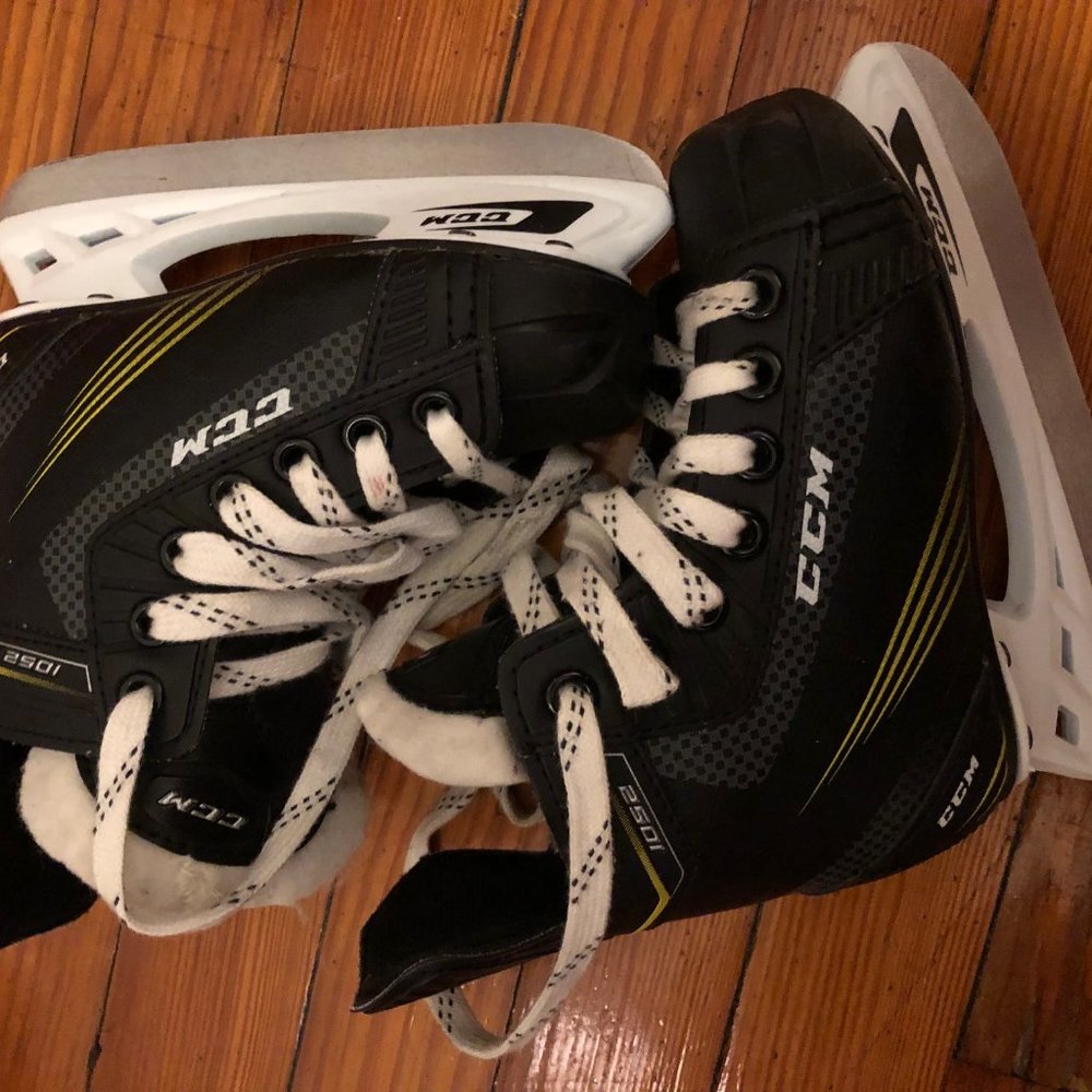 CCM Youth Hockey Skates